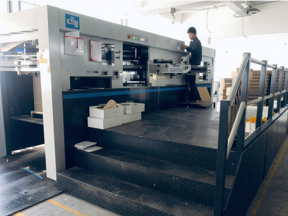 Automatic&nbsp;Die-Cutting&nbsp;Machine